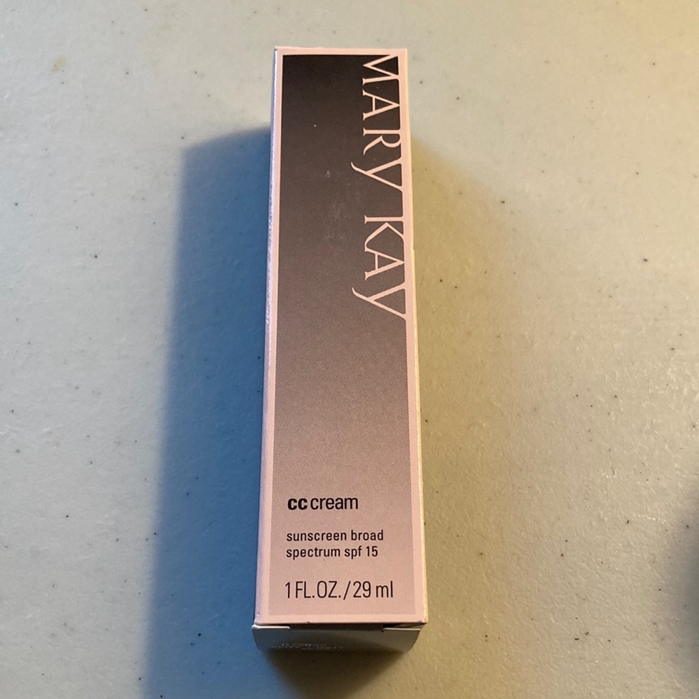 NIB Mary Kay DISCONTINUED cc cream sunscreen broad spectrum spf 15